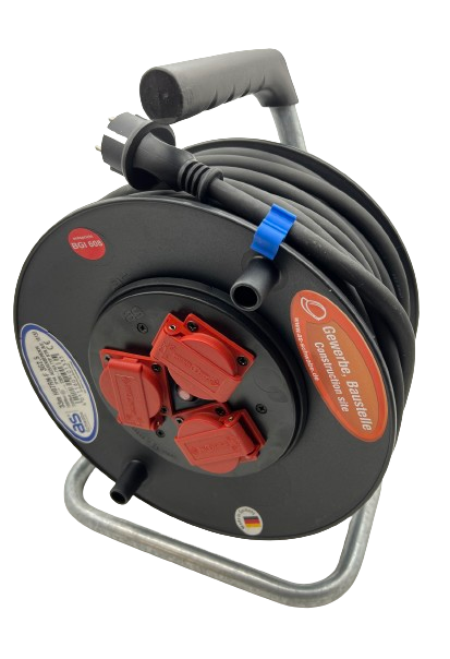 Kabelvinda 33m 3st jordade uttag IP44 GDS