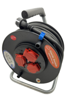 Kabelvinda 33m 3st jordade uttag IP44 GDS