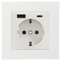 Plus ladduttag 2xUSB A+C m 1-v uttag fv